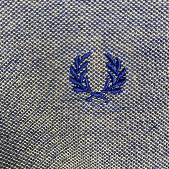 Fred Perry Polo Shirt Mens XS Slim Fit Twin Tipped Pique Logo Preppy - Picture 2 of 9